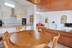 Photo 11- click for photo gallery